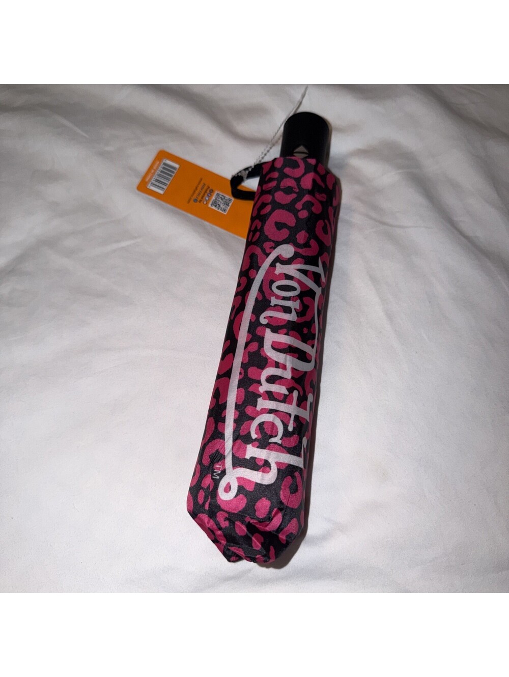 NWT Von Dutch Hot Pink Cheetah Compact Automatic Umbrella, Strong & Portable